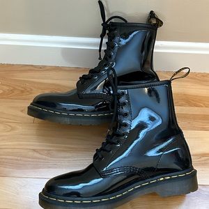 Dr. Marten's 1460 W- Patent Leather Boots